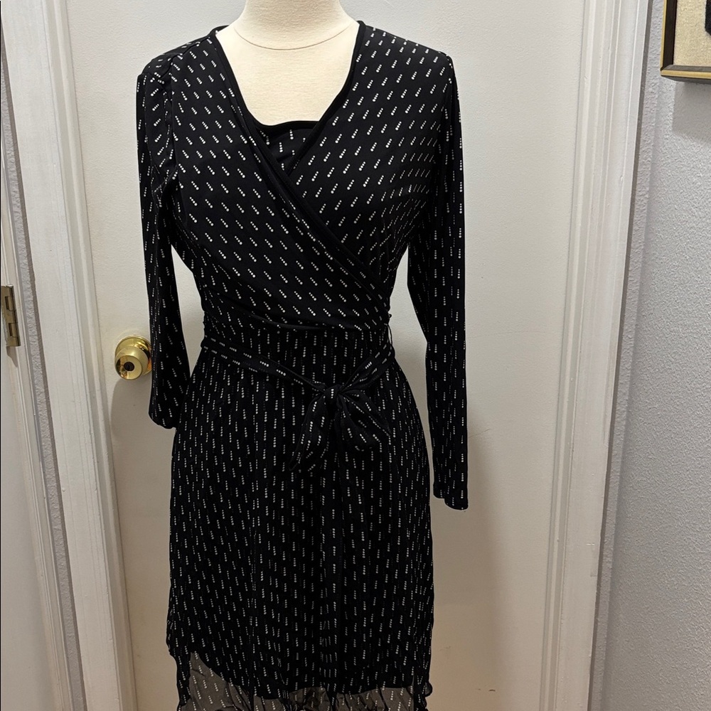 White House Black Market Black Patterned Long Sleeve Dress